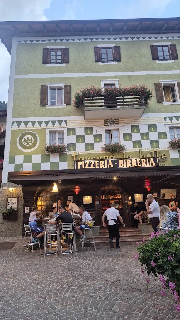 Taverna La Botte - Pizzeria Birreria_Andalo_slider_image_3