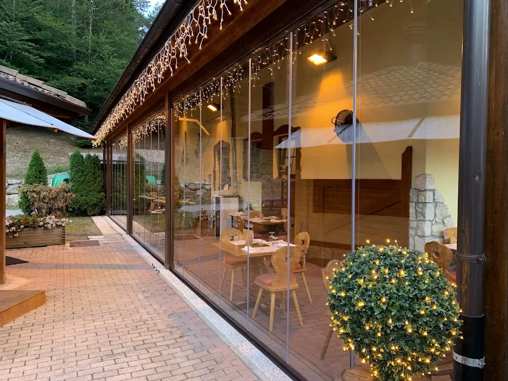 Muneef ALHURAISH_La Tana dell'Ermellino_Andalo_review