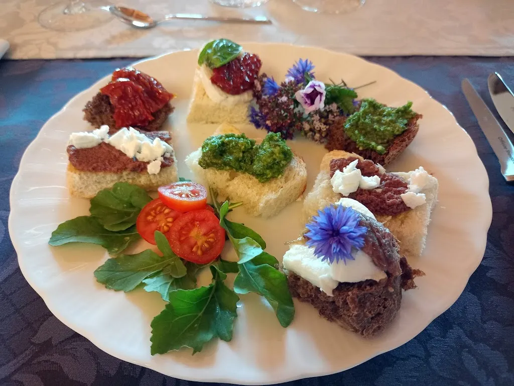 Adriana Ferrigno_Home Restaurant La casa del Poeta _Bosentino-Migazzone_review