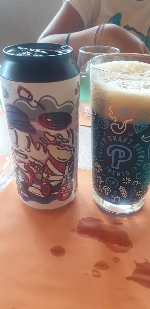 Erika Simoni_Rifugio Limes Breguzzo - Bar, Albergo, Ristorante_Breguzzo_avis