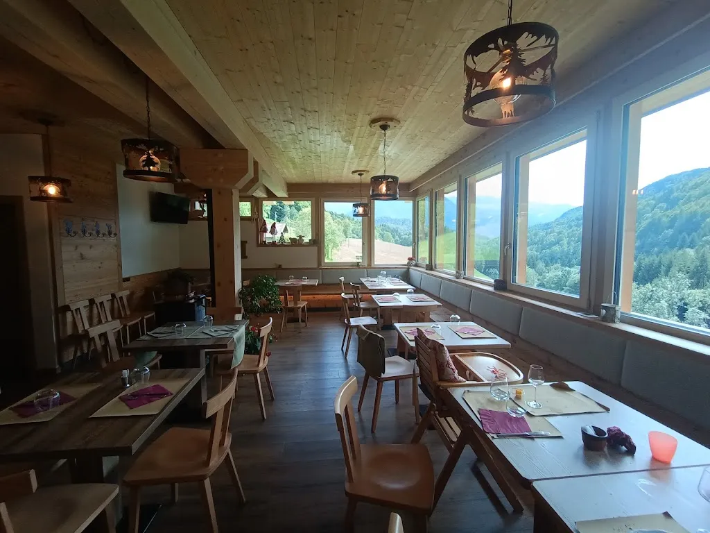 Riccardo Palazzani_Rifugio Limes Breguzzo - Bar, Albergo, Ristorante_Breguzzo_avis