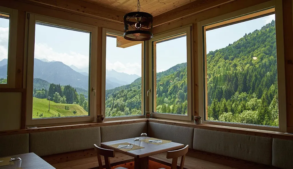 Rifugio Limes Breguzzo - Bar, Albergo, Ristorante_Breguzzo_slider_image_2