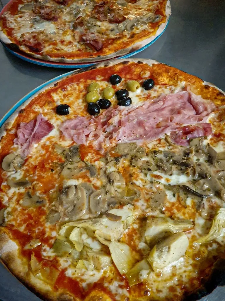 Ristorante Pizzeria Alpino Breguzzo_Breguzzo_slider_image_2