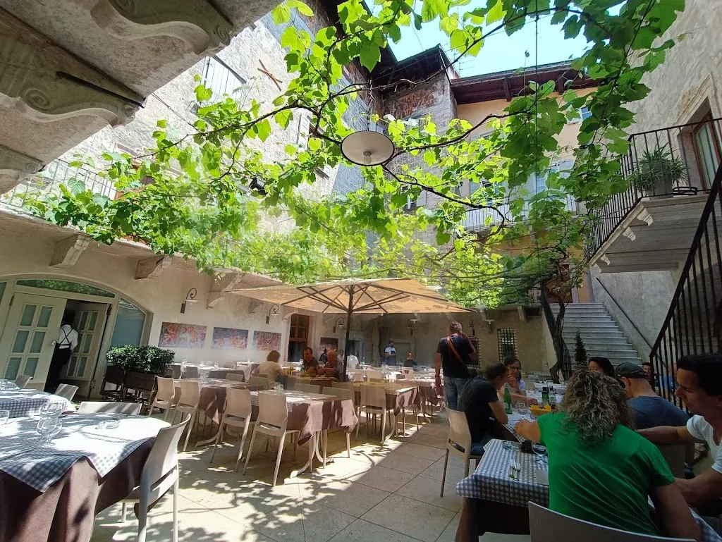 Ristorante alla Lega restaurant in Bolognano-Vignole