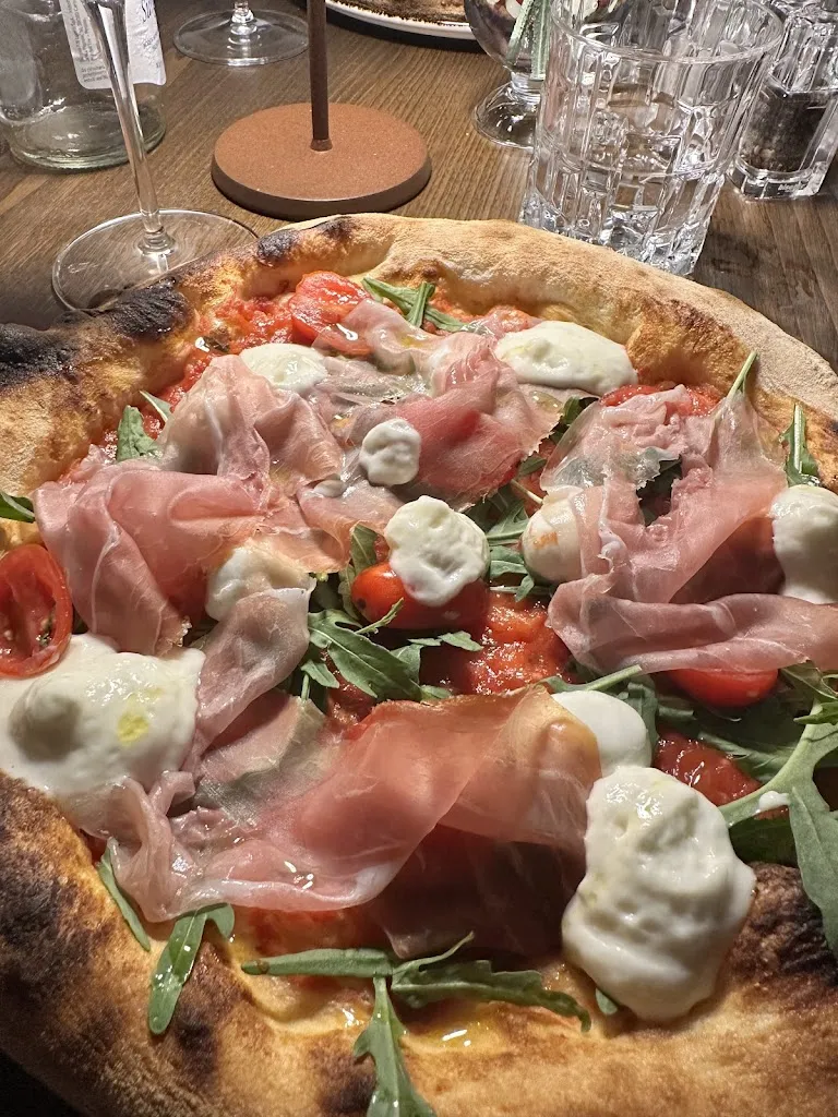 Johannes Lippert_Da Carletto Pizza e Cucina_Bolognano-Vignole_review