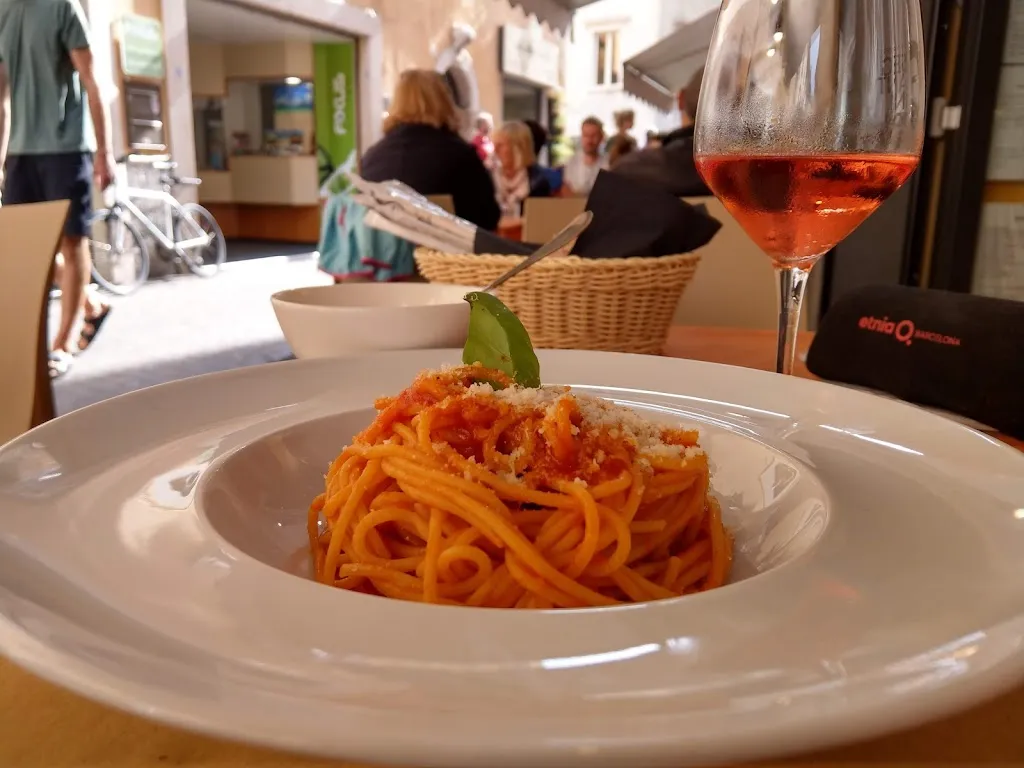 vienna ilagan_SEGANTINI 104_Bolognano-Vignole_recensione