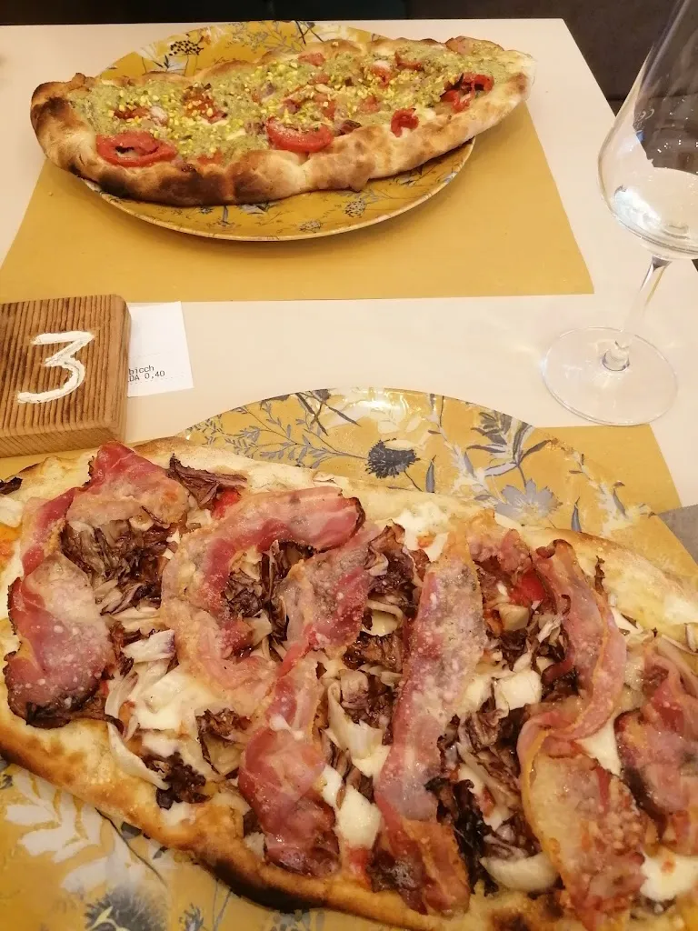 Philippa Robinson_Titti - Pizza da asporto e pizzeria_Borgo Valsugana_review