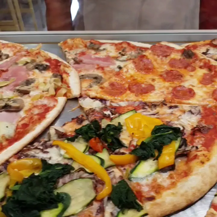 Titti - Pizza da asporto e pizzeria_Borgo Valsugana_slider_image_2