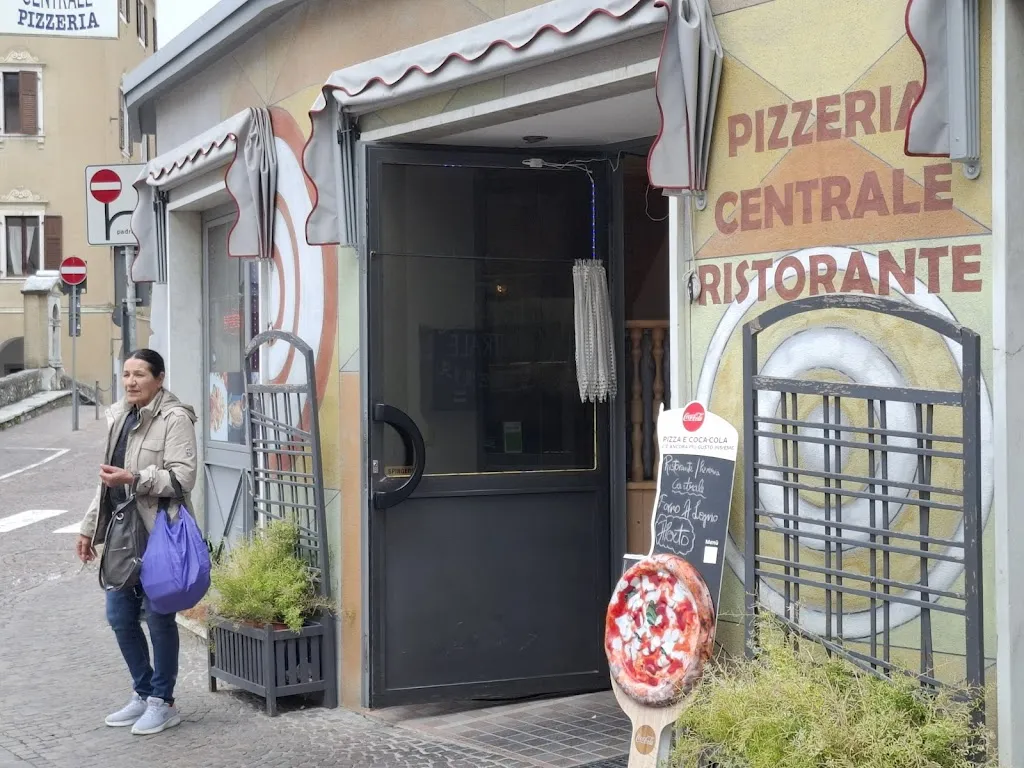 Ristorante/pizzeria centrale ristorante a Borgo Valsugana