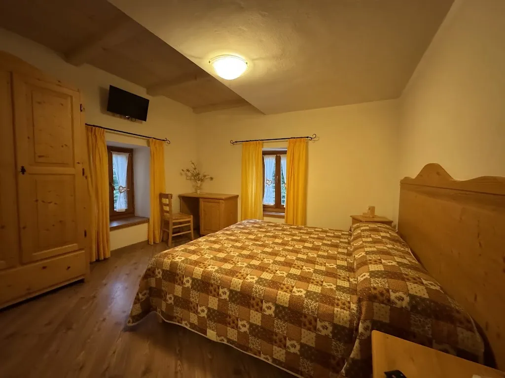 Garnì Sella al Cipriani_Borgo Valsugana_slider_image_2