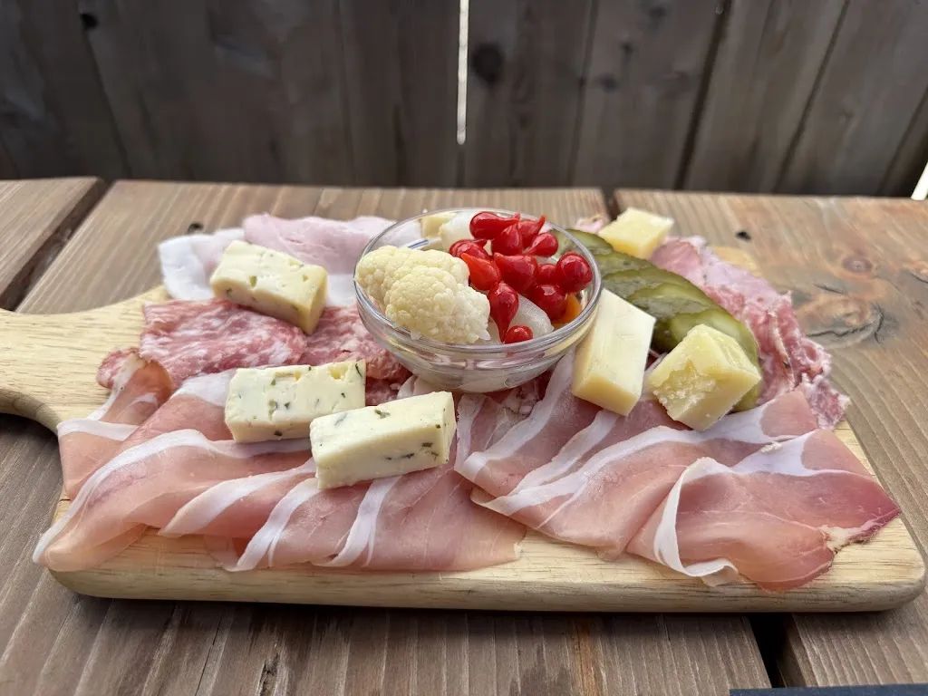 Baita del Trett_Brentonico_slider_image_3