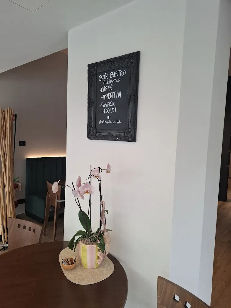 Nicoletta Pase_All'Angolo Bar-Bistrot_Brennero - Brenner_review