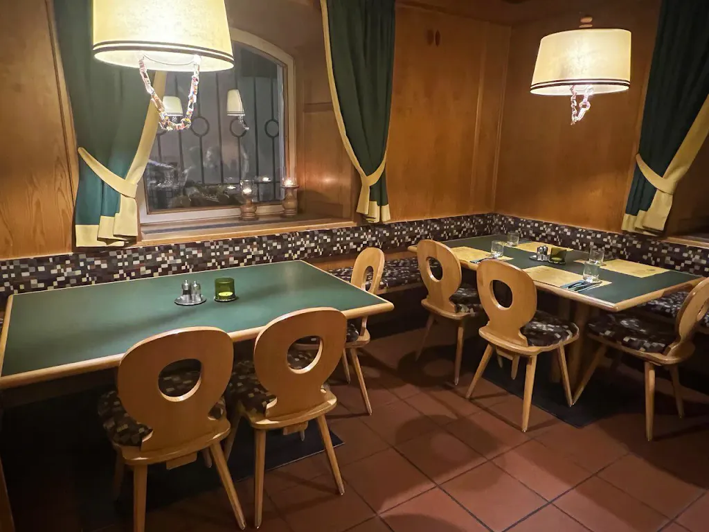 Bar trattoria pizzeria Veneri_Bronzolo_slider_image_1