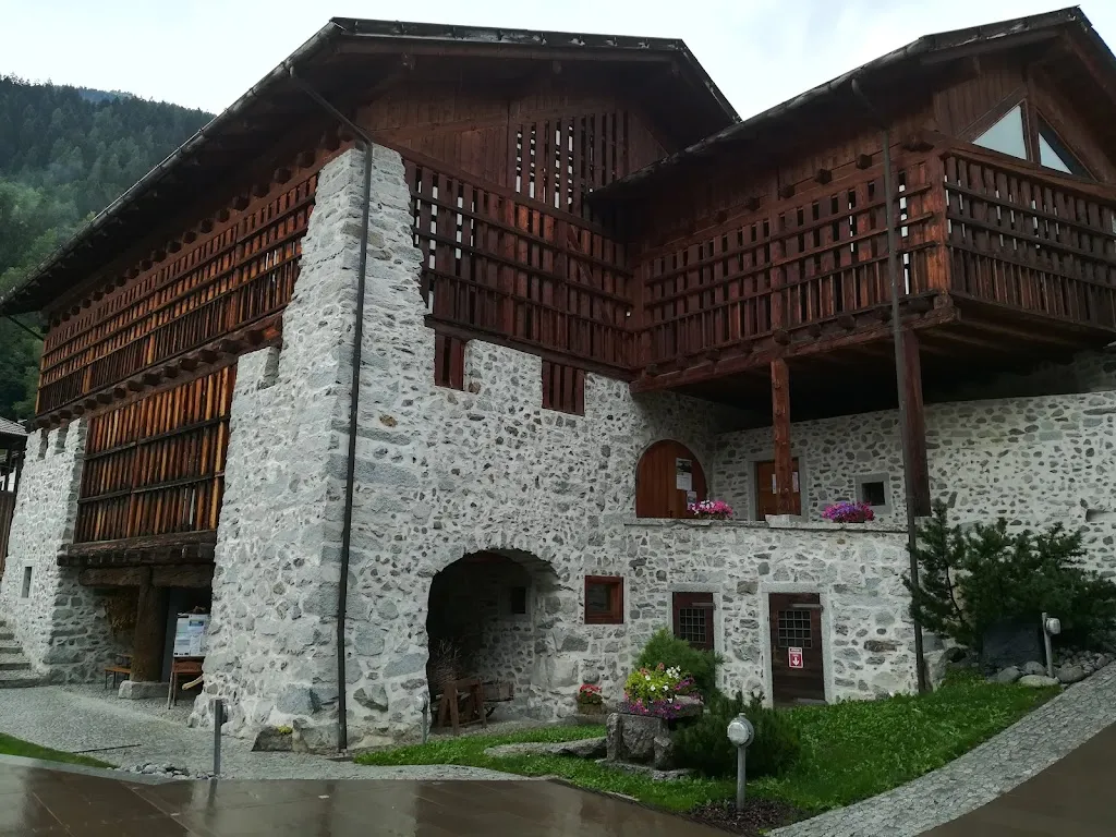 Borgo della Salute - Terme Val Rendena_Caderzone Terme_slider_image_3