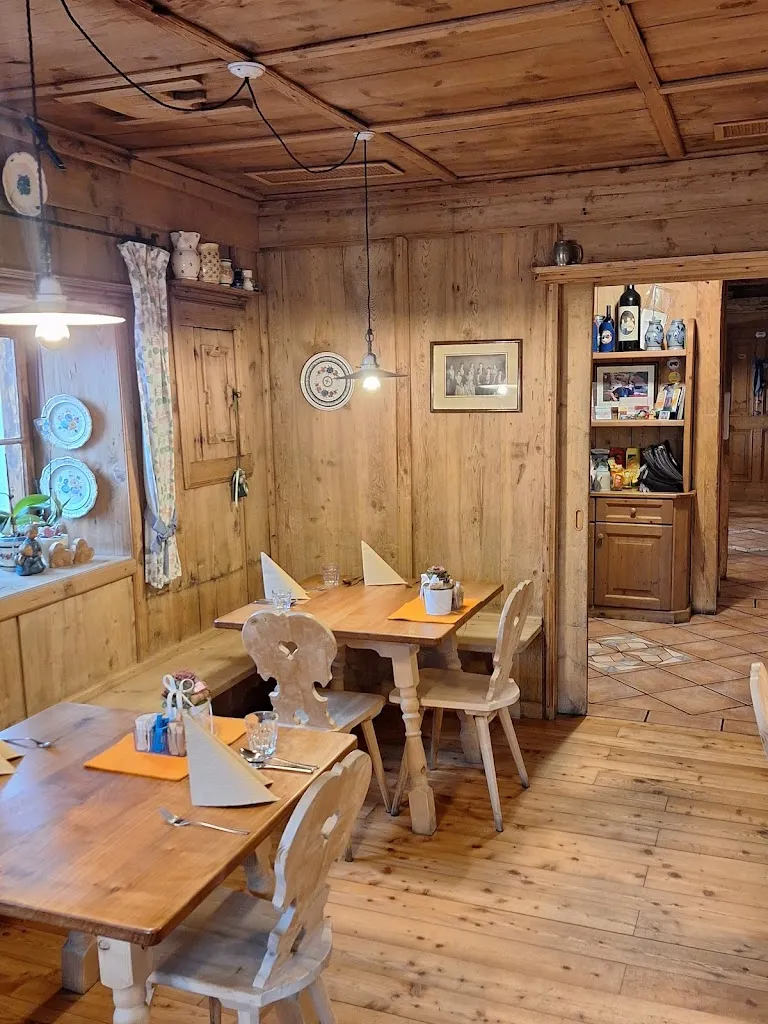 Ungerichthof restaurant in Caines - Kuens