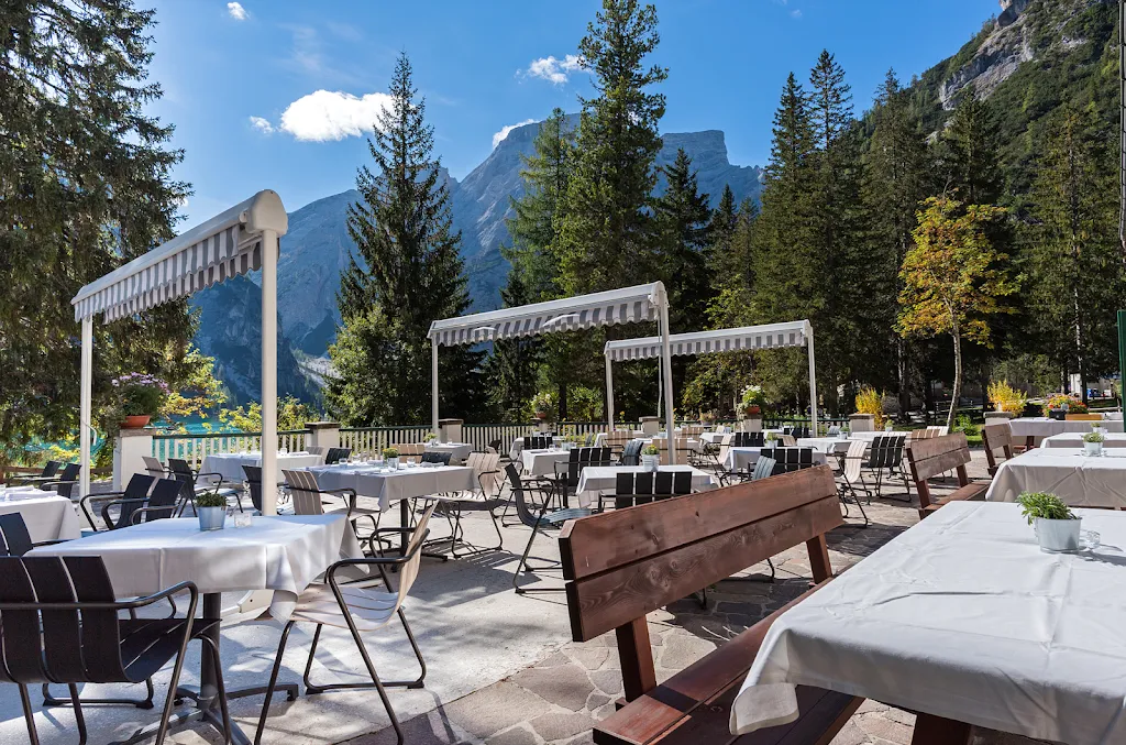 Ristorante Lago di Braies - Pragser Wildsee restaurant in Braies