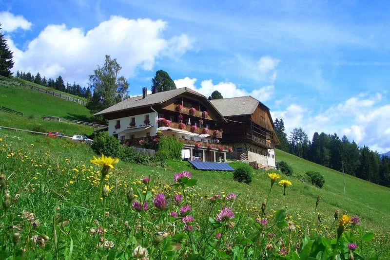 Moserhof Agriturismo Refugium restaurant in Braies