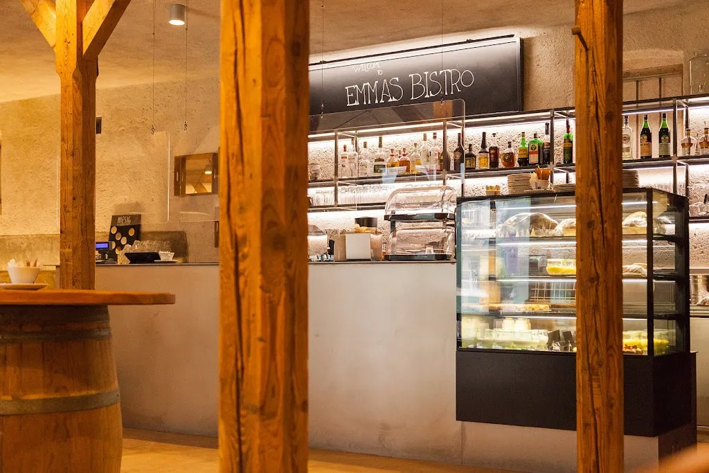Emmas Bistro restaurant in Braies