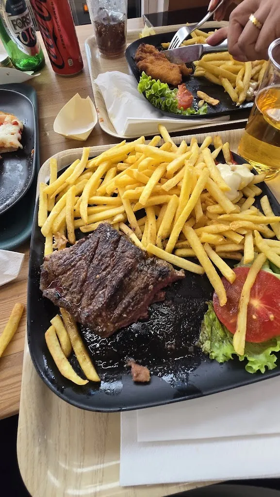 Chalet Grill & More_Braies_slider_image_2