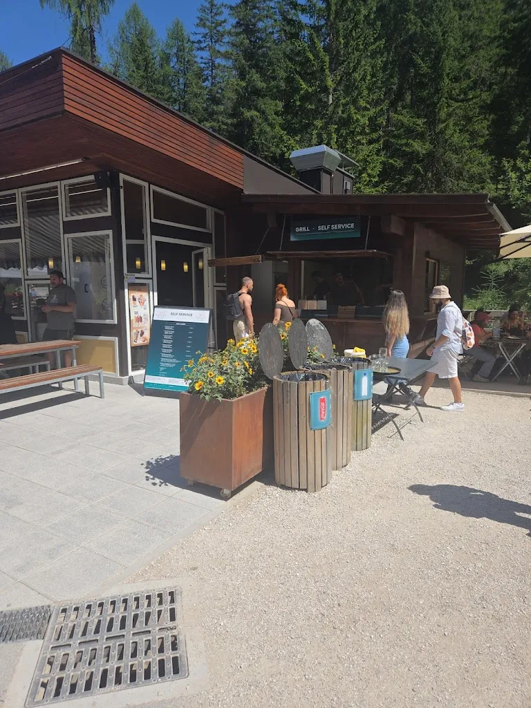 Chalet Grill & More_Braies_slider_image_3