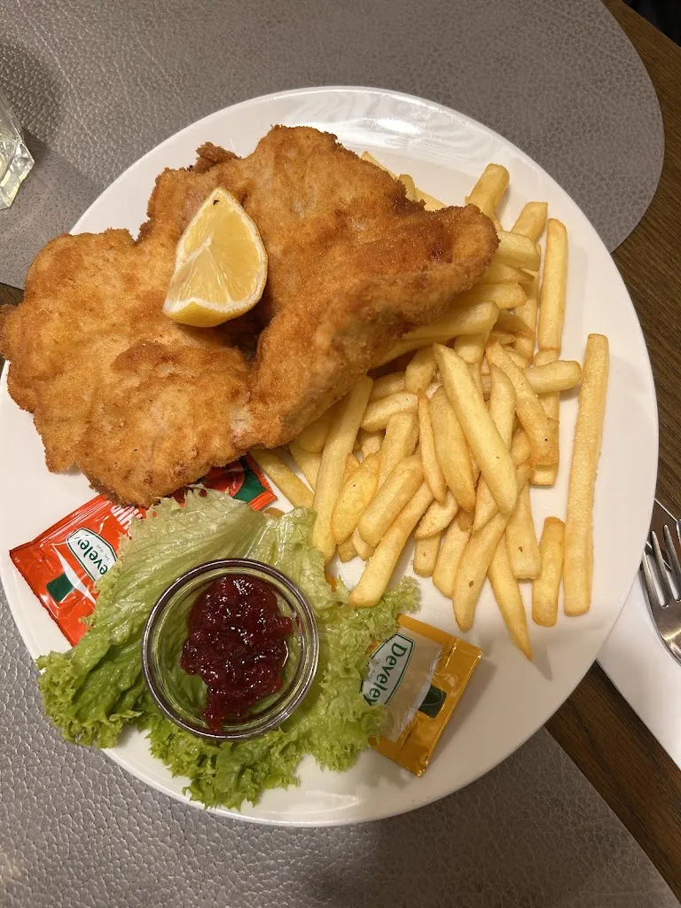 Eljesa Haxhiu_Hotel Restaurant Steinerhof_Braies_review