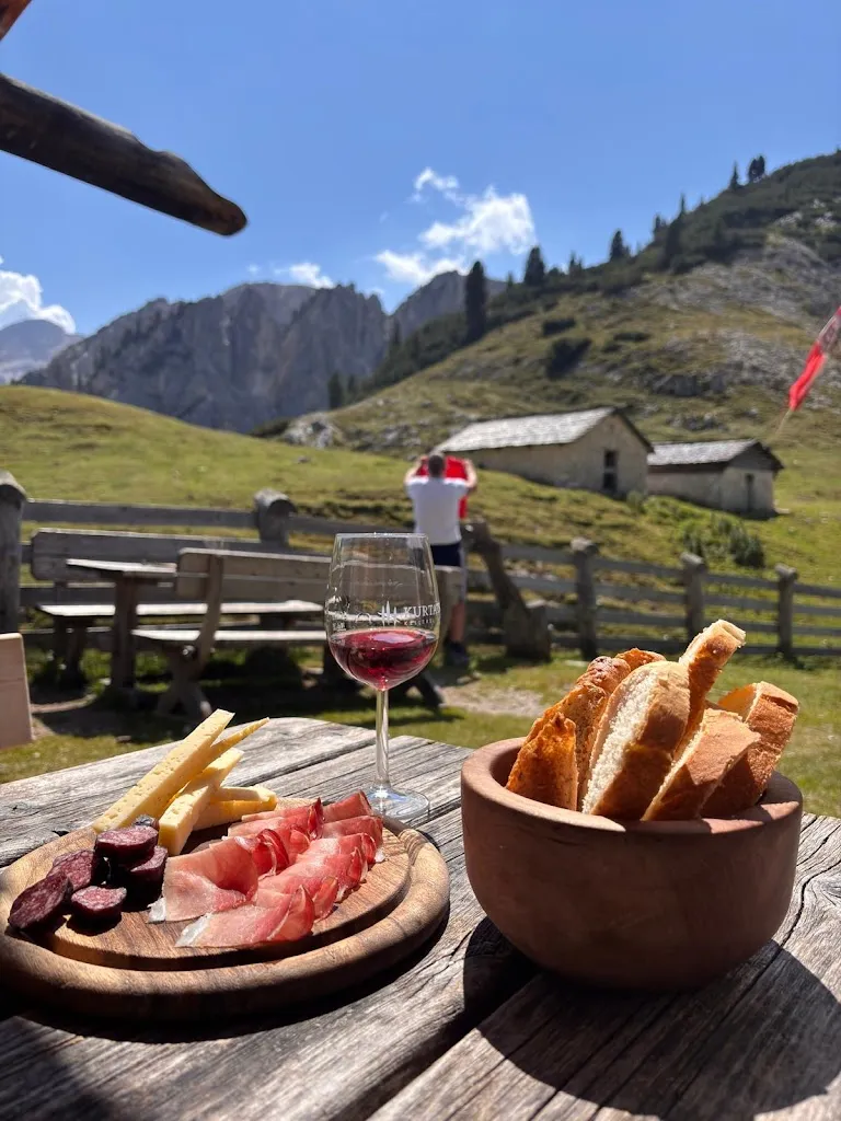 Hochalpenhütte Fojedöra_Braies_slider_image_3
