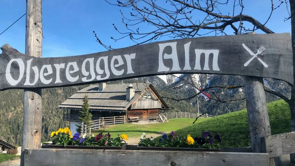 Oberegger Alm restaurant in Braies