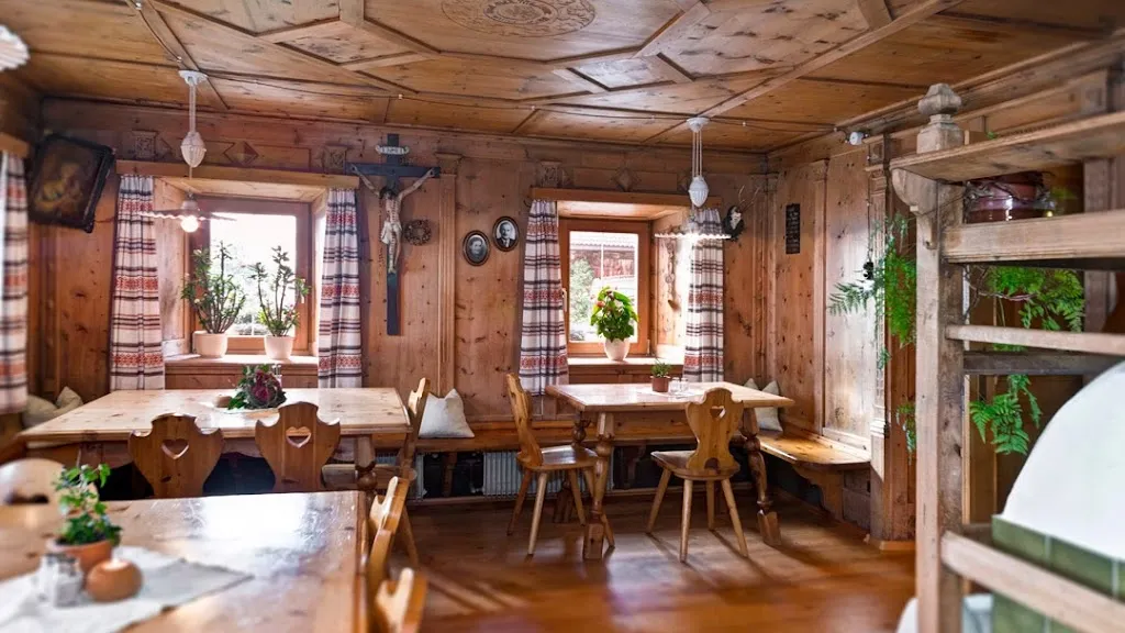 Mudlerhof restaurant in Braies