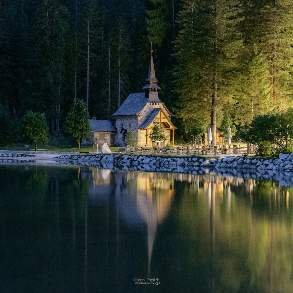 Cappella Lago di Braies_Braies_slider_image_3
