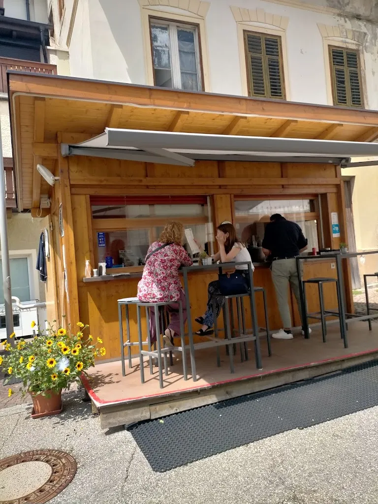 Olls Wurst restaurant in Braies