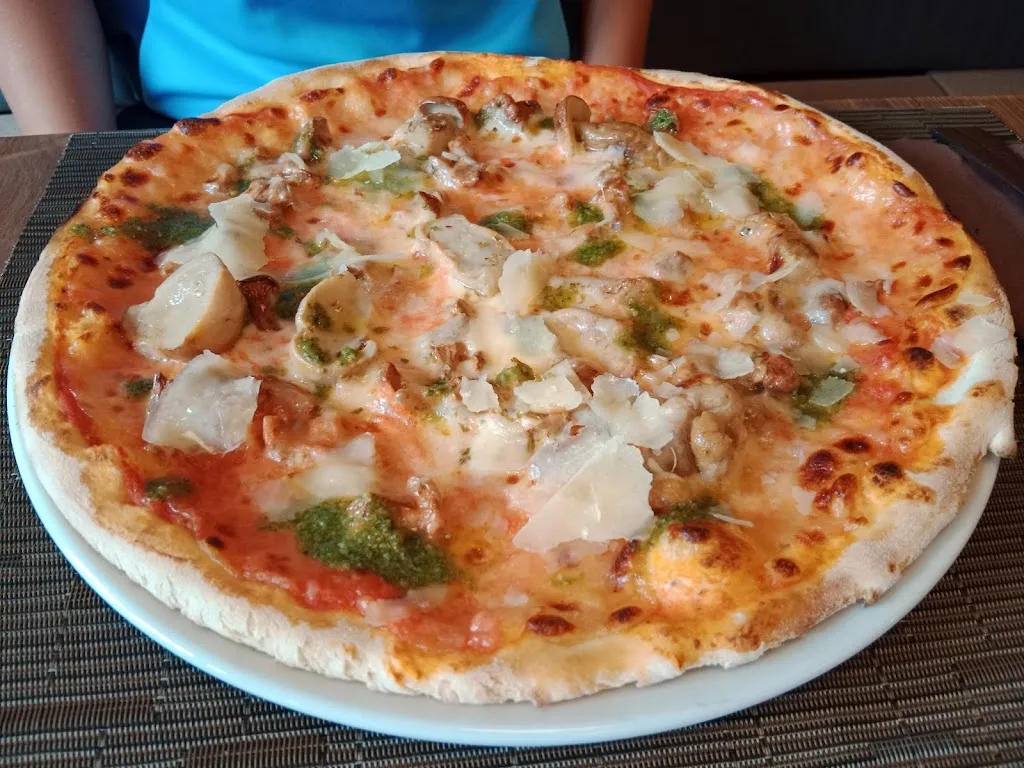 Pizzería Hotel Brückele_Braies_slider_image_2