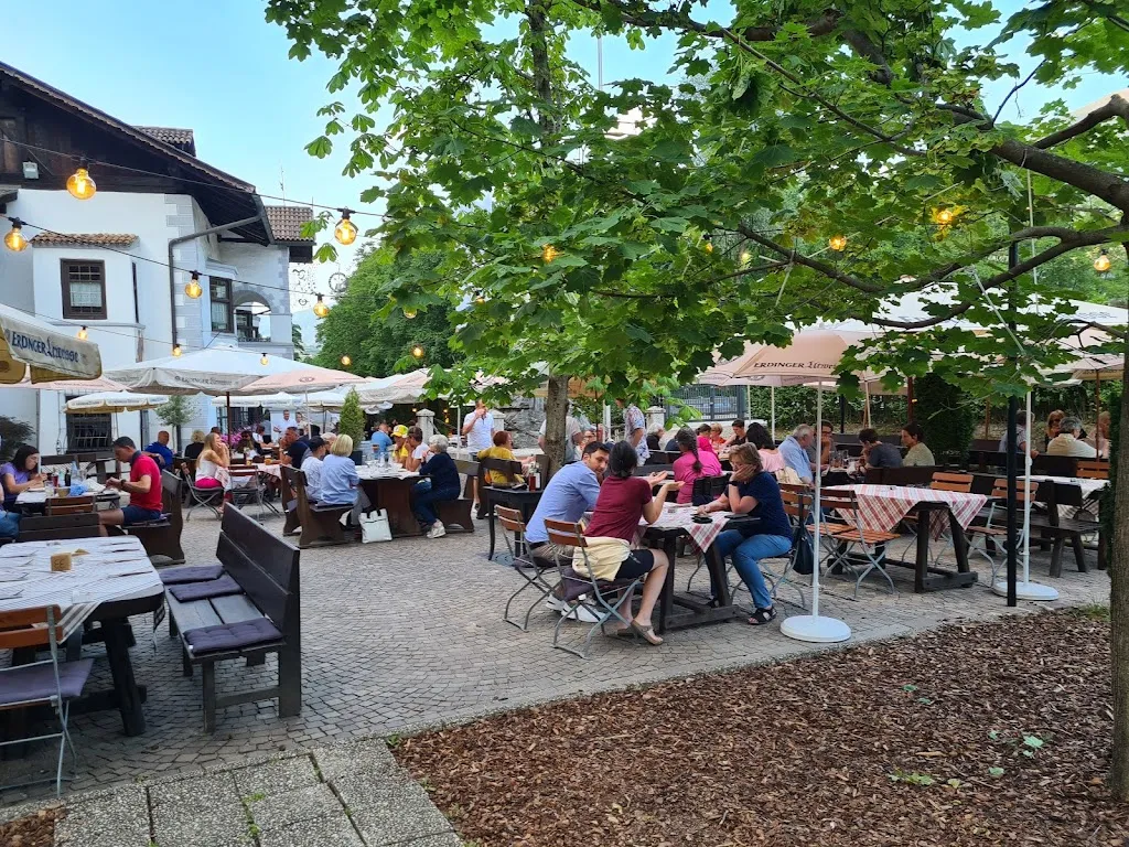 Wirt an der Mahr restaurant in Bressanone