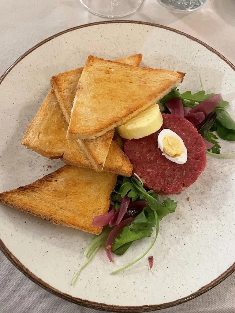 Laura Tosi_Traubenwirt_Bressanone_review