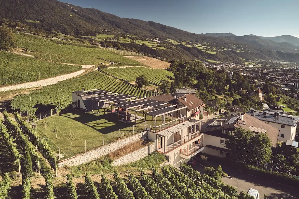 Haller Suites & AO Restaurant restaurant in Bressanone