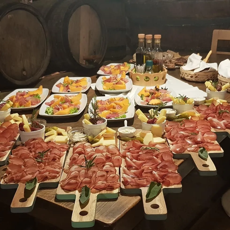 Pizzeria Restaurant Hofkeller_Bressanone_slider_image_3