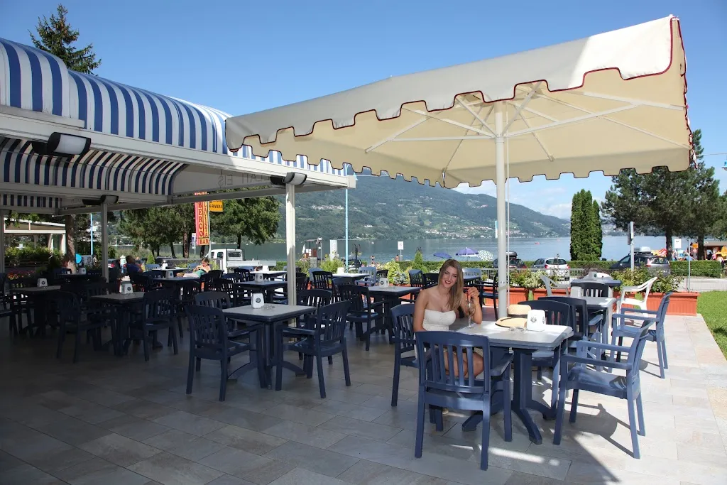 Gelateria Bellavista restaurant in Calceranica al Lago