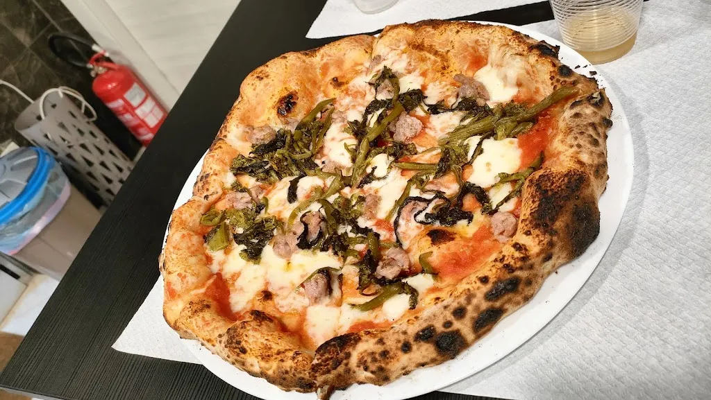 Michela De Brita_Pizzeria La Rotonna_Lucera_review