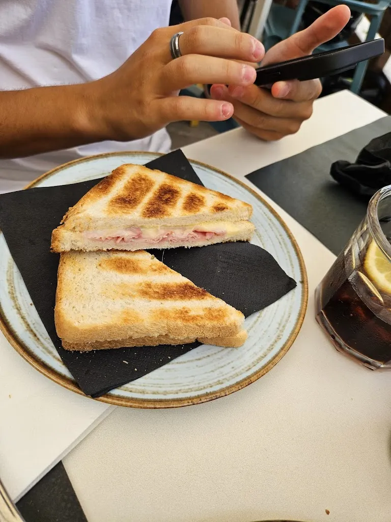 Archluisa_Bar Miralago_Calceranica al Lago_review