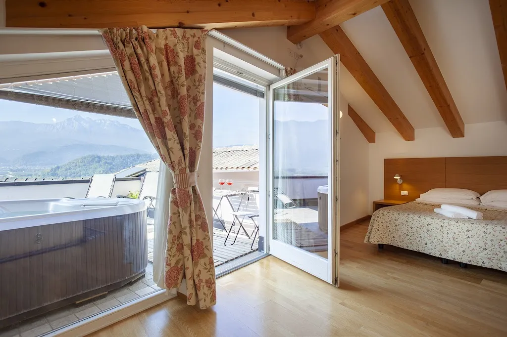 Hotel Romanda_Caldonazzo_slider_image_3