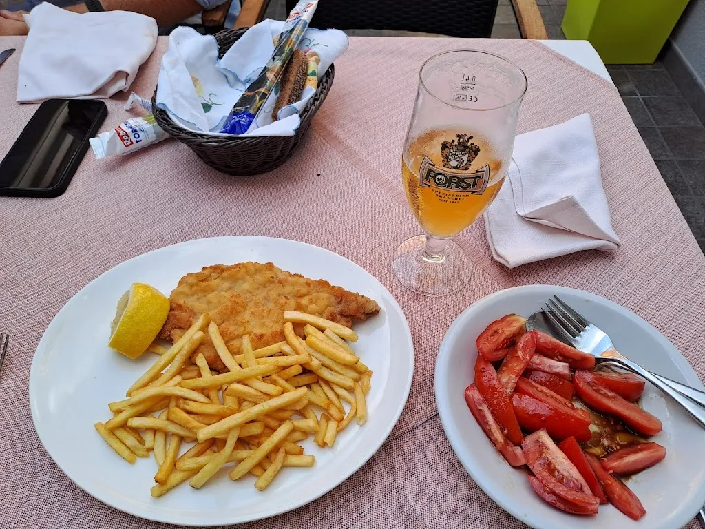 Pizzeria ristorante alla Torre_Caldonazzo_slider_image_2