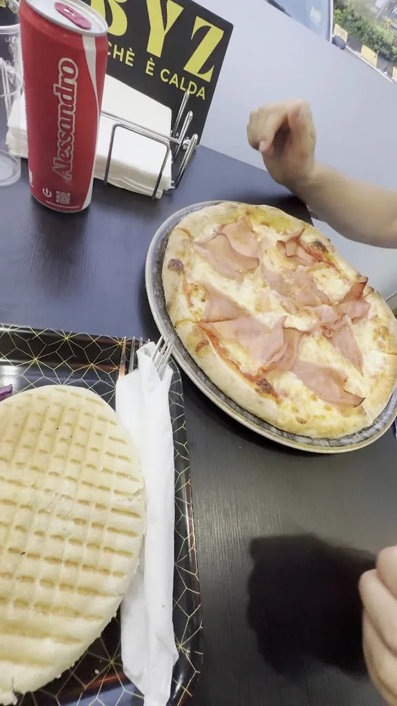 Margaux Cawoy_ZUBYZ_Calliano_review