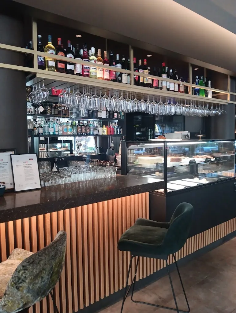 Cosmo Ristorante Bar_Brunico_slider_image_3