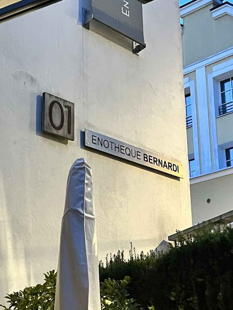 Kristina Azaric_K.BERNARDI - Enotheque | Restaurant_Brunico_review