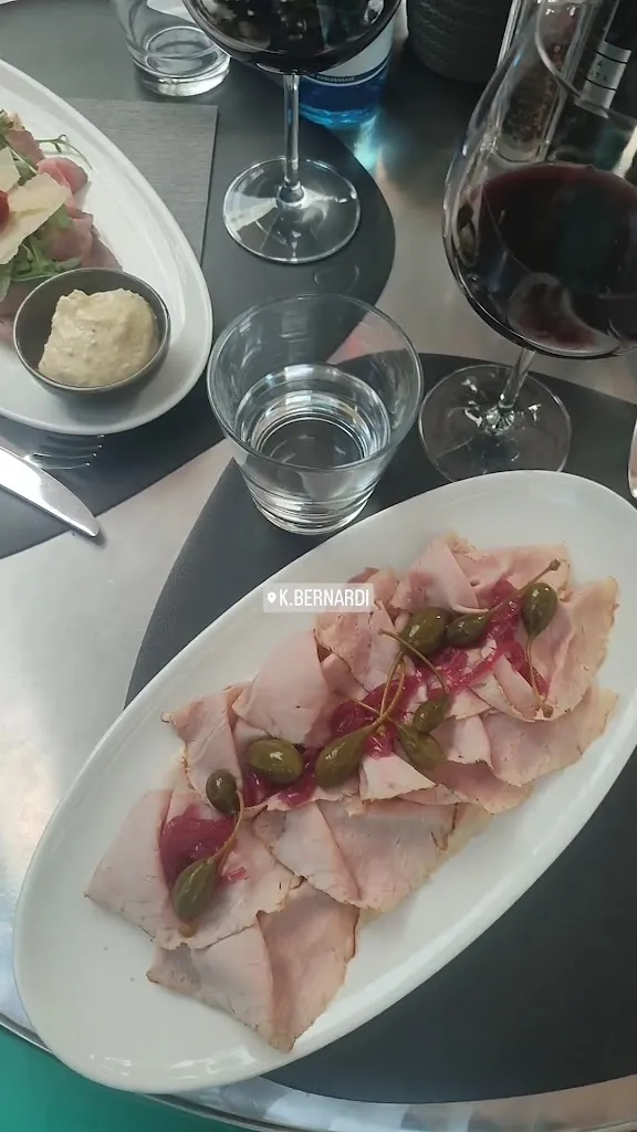 K.BERNARDI - Enotheque | Restaurant_Brunico_slider_image_2