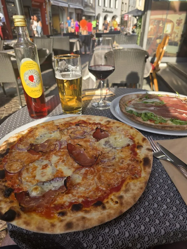 Adam Pickett_Zum goldenen Löwen_Brunico_review