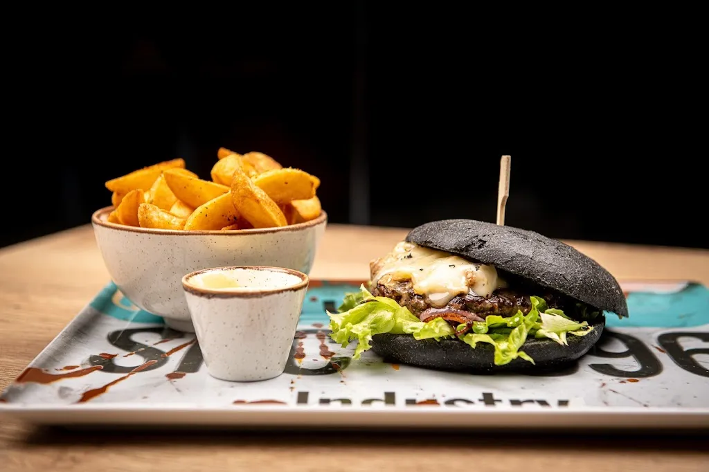 Bar ristorante Go West Bruneck_Brunico_slider_image_3