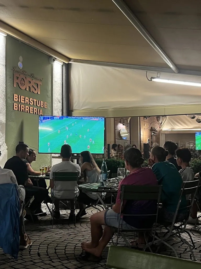 Kristina Azaric_Forsterbräu_Brunico_review