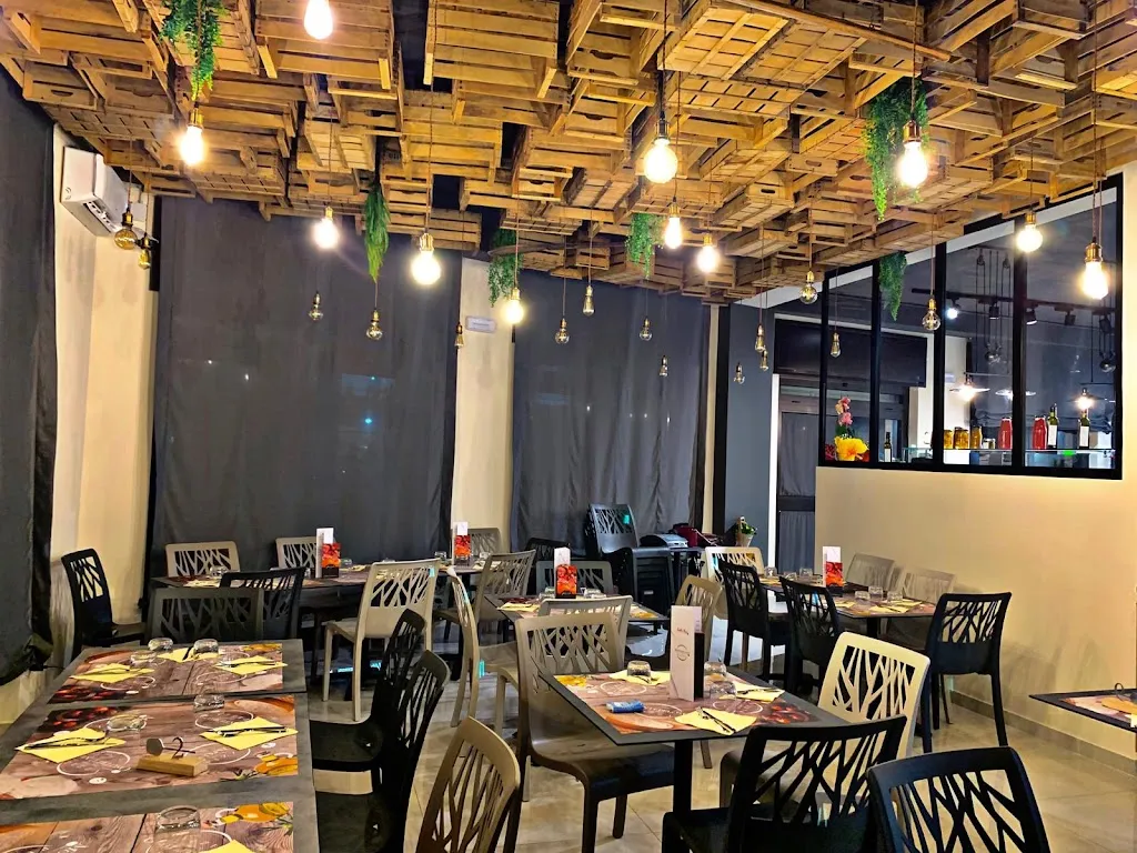 Montepeloso pizza 1960 restaurant in Lucera