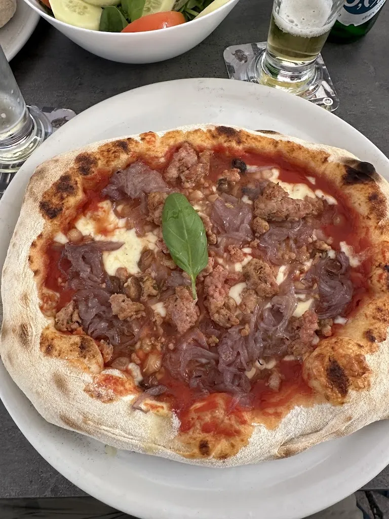 Marcin Fogiel_Der Keller Pizzeria_Brunico_review