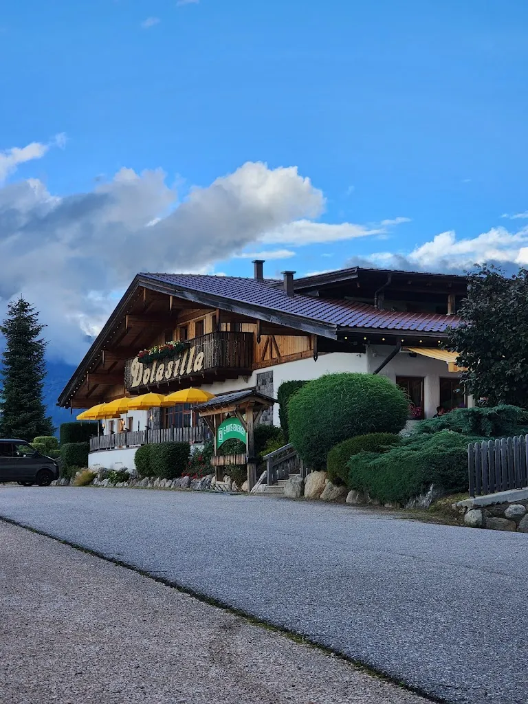 Aziz mulhim_Dolasilla_Brunico_review